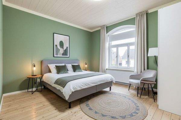 Schlafzimmer EG - Möblierungsidee (KI)