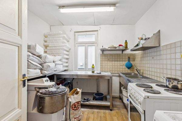 1. OG (rechts) Küche