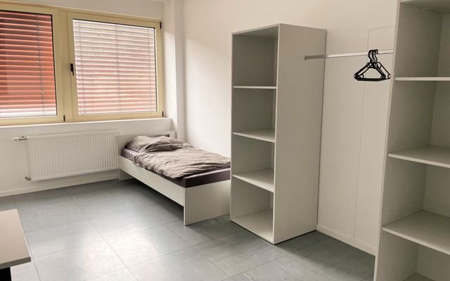 Zimmer mieten Stuttgart günstig flexibel auf Zeit bei urbanbnb 3.jpeg