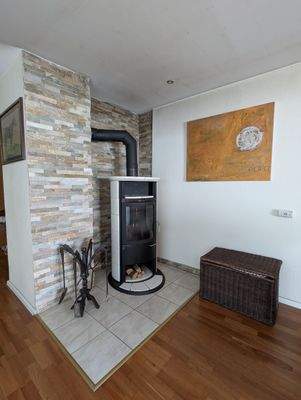 Ofen im offenen Wohnbereich