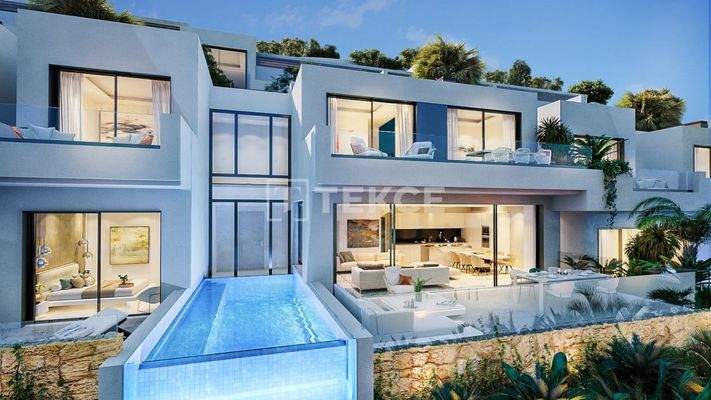 Unique Location Sea View Villas in Benalmadena Costa del Sol