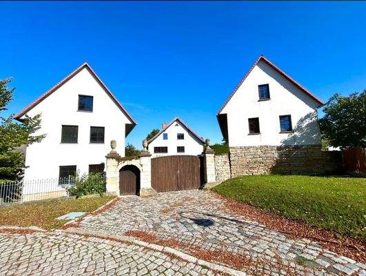 Außenansicht Einfahrt.jpeg