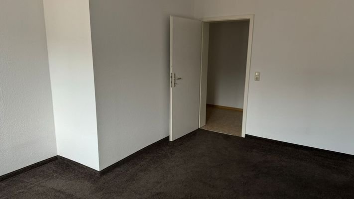 Schlafzimmer mit Textilbelag.jpg