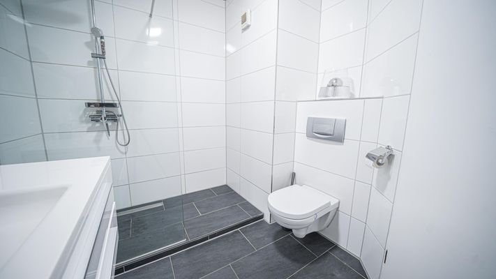 Bad Dusche