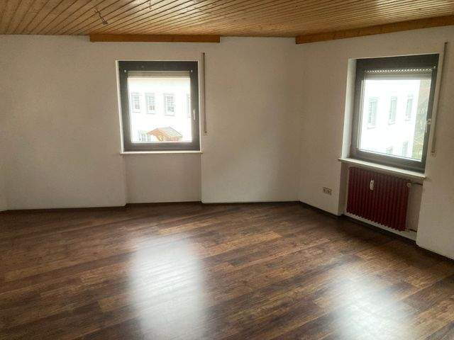 Viel Platz für die Familie – großzügige 4-Raum-Wohnung auf zwei Etagen zum attraktiven Mietpreis! - Foto 4