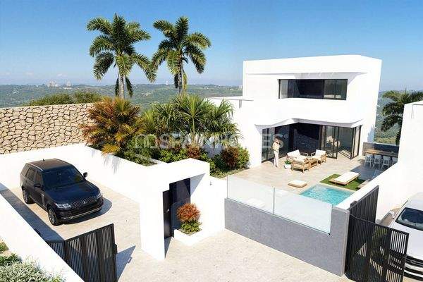 3-Bedroom Detached Villas with Pools in Algorfa Alicante