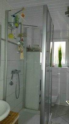 Modernes Duschvergnügen