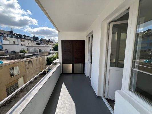 Balkon zum Hinterhof