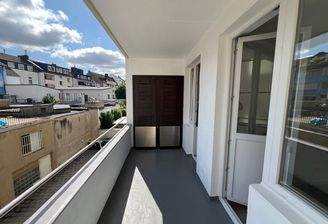 Balkon zum Hinterhof