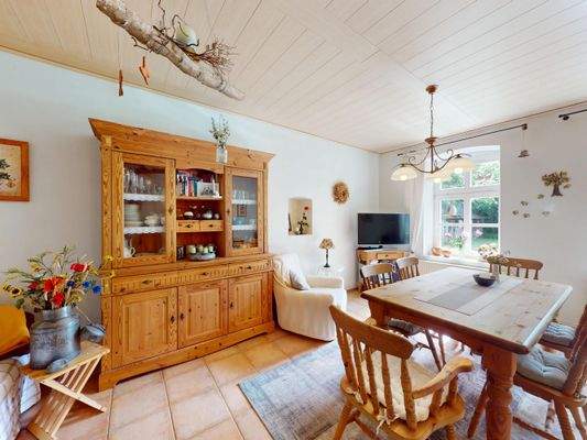 Haupthaus_links_Esszimmer_1