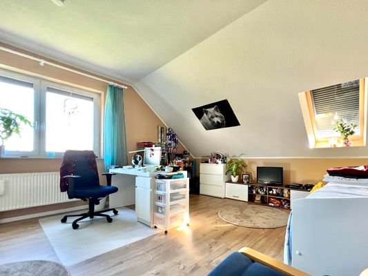 Arbeits-/Gäste-/Kinderzimmer