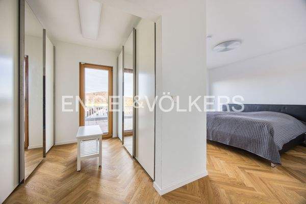 Ankleidezimmer mit Schlafzimmer und Badezimmer en suite