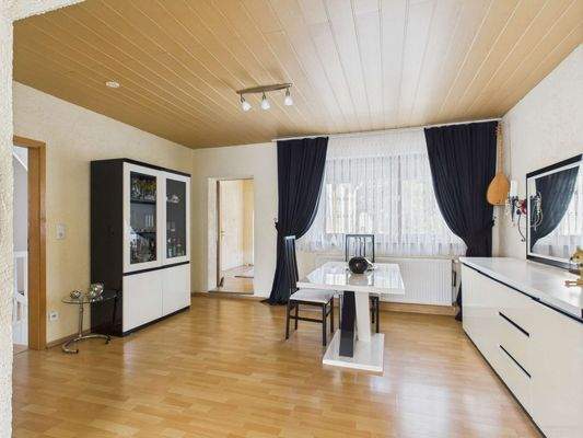 1.OG Wohn- und Essbereich
