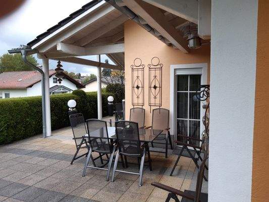 Terrasse vor Schlafzimmer (Osten)