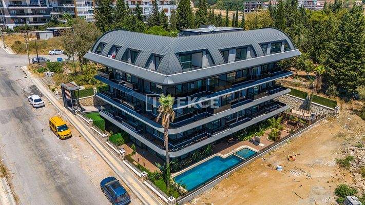 Apartments in a Complex Ready for Occupancy in Alanya