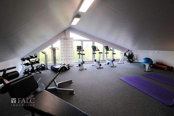 Fitnessstudio Empore