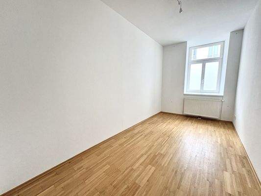 20250327_103056778_iOS