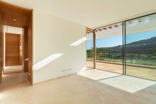 Photo: Villa in Casares