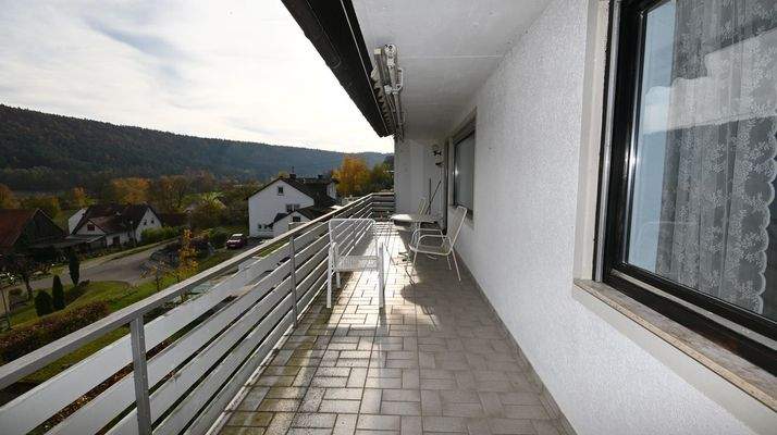 ...mit Balkonzugang...