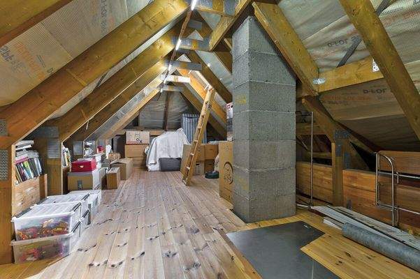 Dachgeschoss mit Möglichkeit zur wohnlichen Nutzung