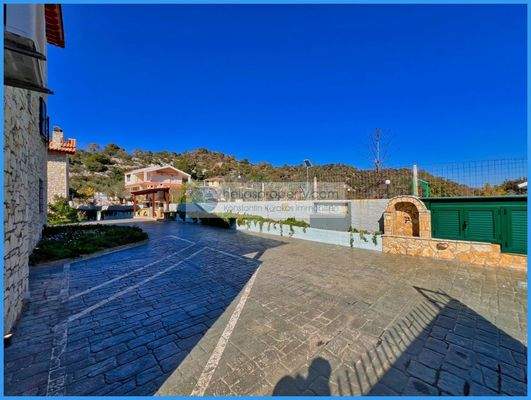 3d7d0525b56c4b73b45e1598c34c0e26