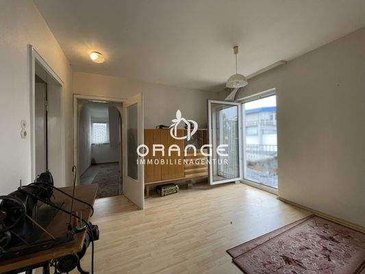 ..jetzt vielleicht Ihr neues Büro mit Balkon?