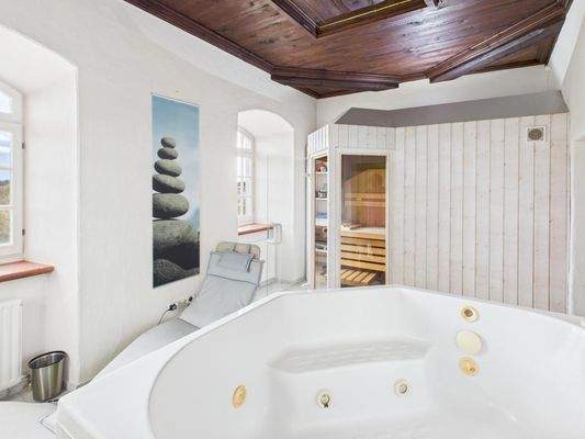 Whirlpool mit Sauna