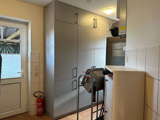 Seiteneingang-HWR EG