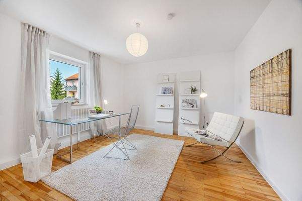 Kinder-/Arbeitszimmer