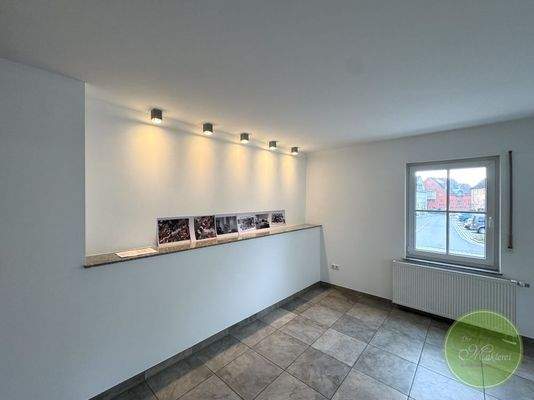 ... angenehmer moderner Beleuchtung und ...