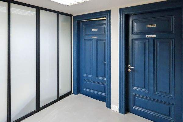 Lagerräume und Toiletten