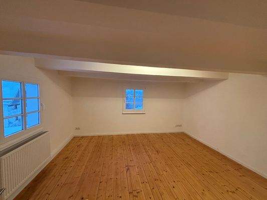 Teilansicht vom Kinder- oder Arbeitszimmer.jpeg