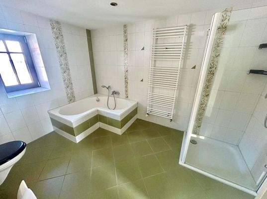 Bad linke Seite.jpeg