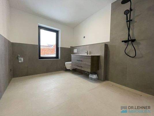 Dachgeschoss Duschbad