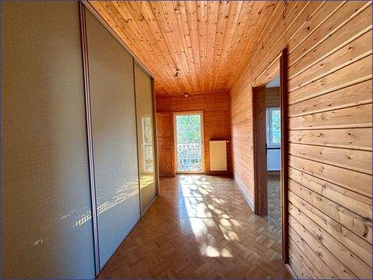 XXL- Kleiderschrank im Elterntrakt