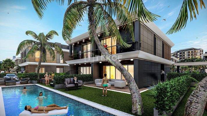 4-Bedroom Villas with Pool in Antalya Muratpaşa