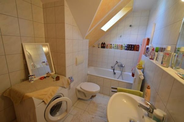 Bad mit Wanne+WM