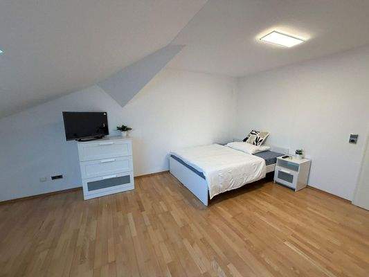 Zimmer 3 Single/Couple Room