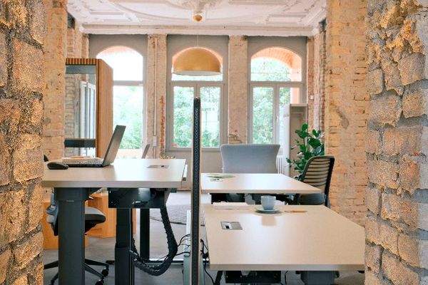 Coworking Flatrate - bei uns arbeiten mit Blick auf den Rhein