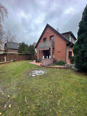 linke Grundstückseite