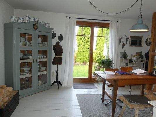 Blick Küche zum Essbereich