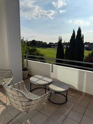 große sonnige Loggia