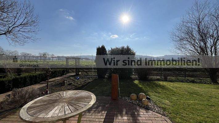 Weitblick von der Terrasse !