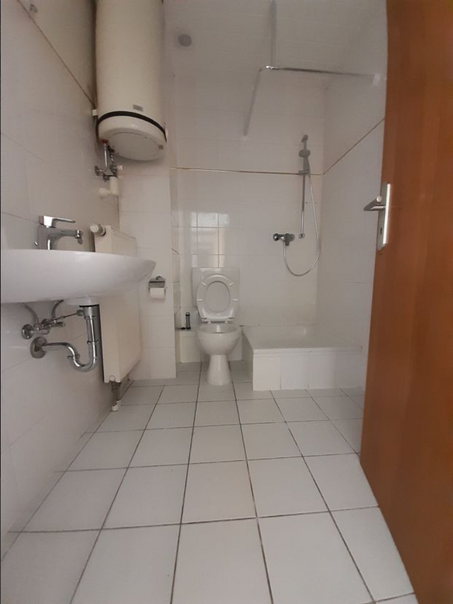 Renovierte 2-Raum-Wohnung mit Balkon in Zeitz - Foto 4