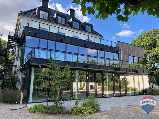 ef065392-ddf5-4830-b984-2b8c133c1292