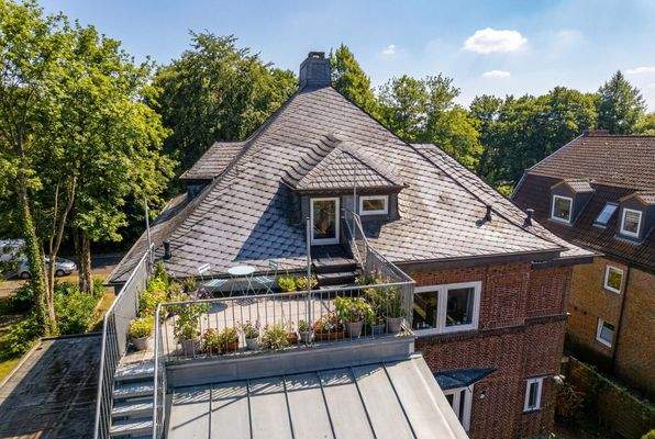 Sonnige Dachterasse im 2. OG