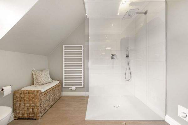 Tageslichtbad DG (Wohnhaus 2) 