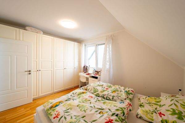 1. Schlafzimmer im OG