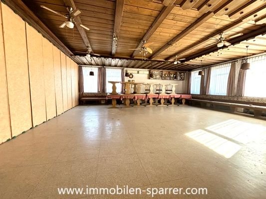7-70_Saal (2).jpg