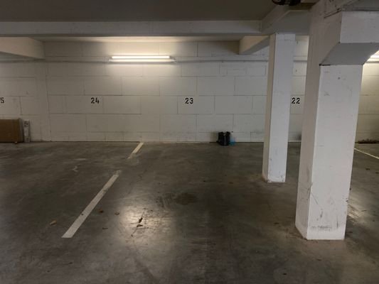 Tiefgaragenstellplatz 